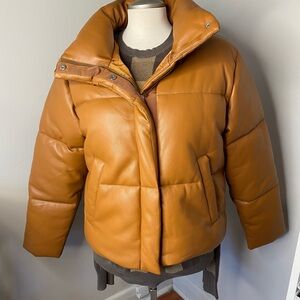 Abercrombie & Fitch Caramel Mini Puffer Size M Great Condition